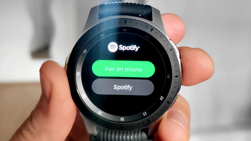 Играйте в Spotify на Galaxy Watch